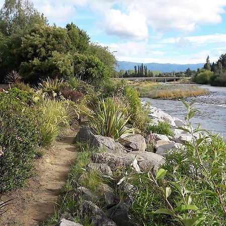 Absolute Riverside Turangi Εξωτερικό φωτογραφία